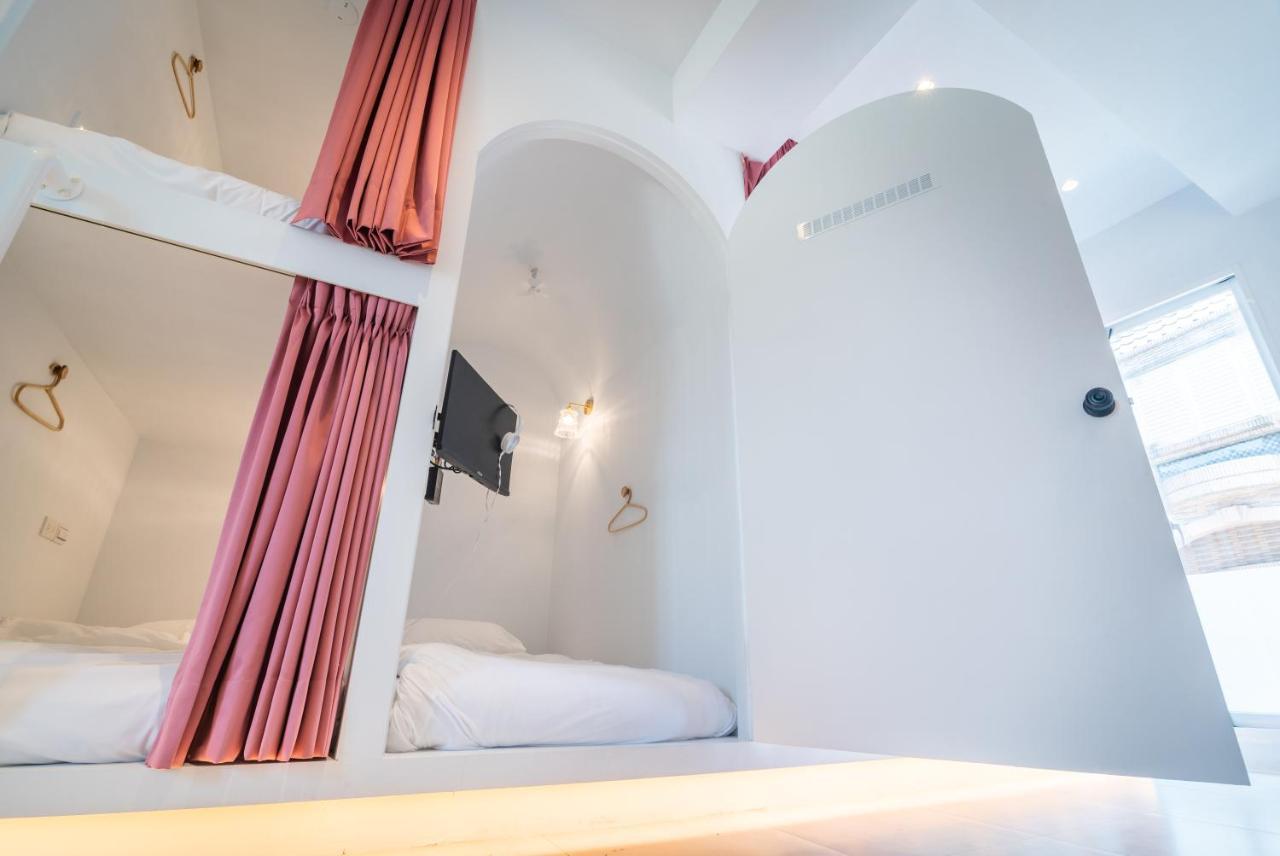W3 Hostel Luodong Exteriör bild